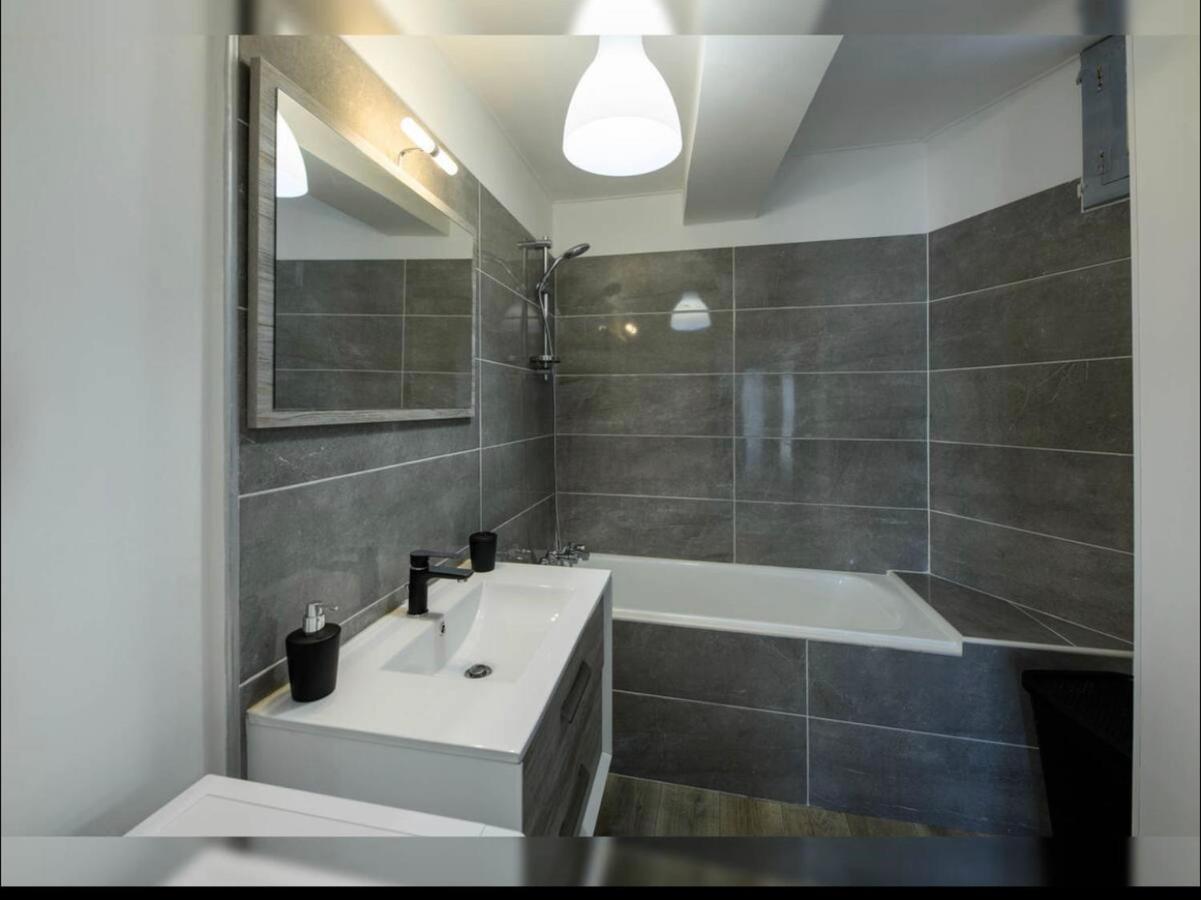 8 Aout 3-Spacieux Appartement 3 Chambres - Allee Paul Riquet - Wifi - Tv Connecte Beziers Bagian luar foto
